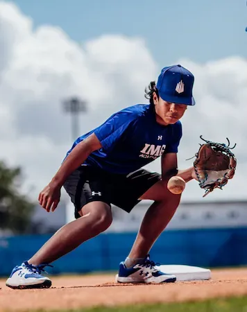 野球 - IMG Academy