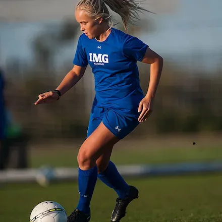 サッカー - IMG Academy